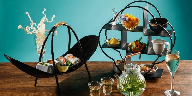 Luzerne ゴールド花柄ショープレート『ディーバロータス』 Luzerne