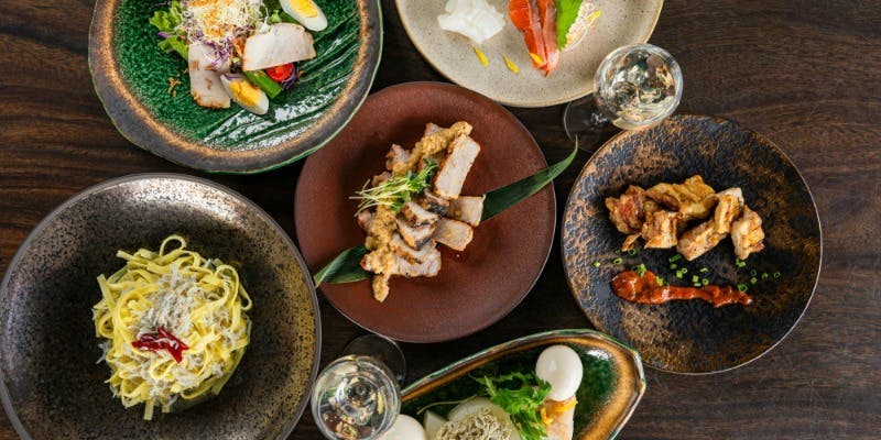 忘新年会におすすめ！【富来旗ーFURAIKI】宴を楽しむ＋スパークリング含む3時間飲み放題（滞在時間無制限）