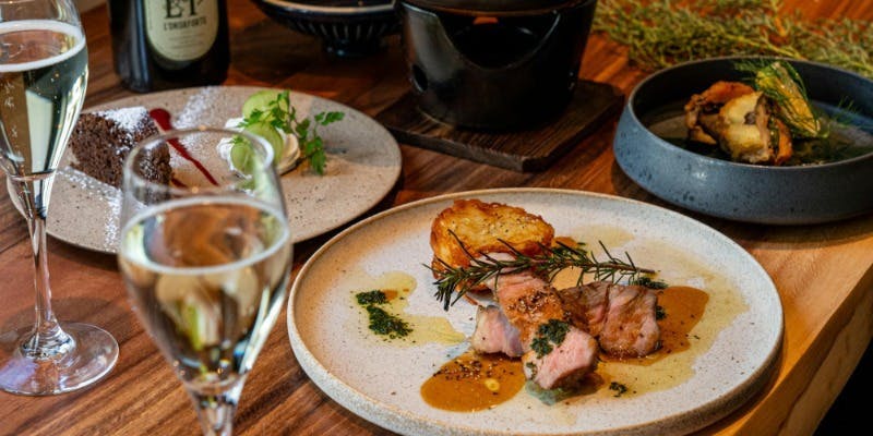 【クリスマス2025】Xmasを彩る和の特別ランチコース＋乾杯酒＆ドリンクバー付き（12/22～25限定）