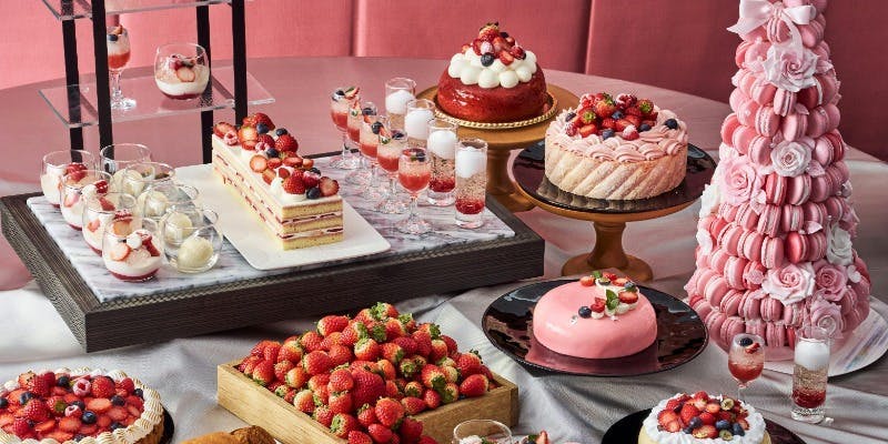 All day Dining �uParade�v�^�q���g�����l