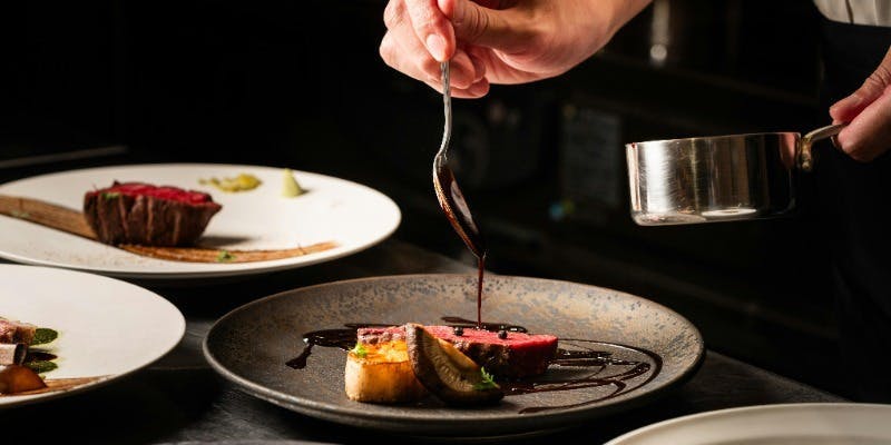 〇クリスマスSPコース＋選べるドリンクペアリング【お持ち帰りの養父蒸溜所ウイスキーチョコレート付き】