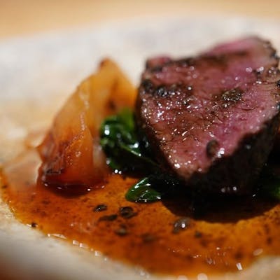 店主の技が光る、繊細なお料理の数々