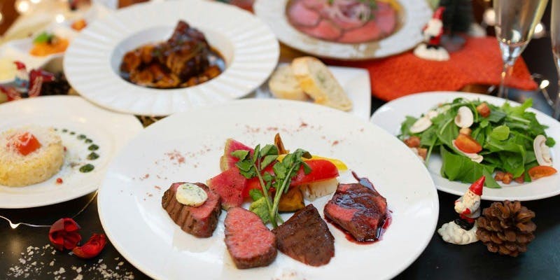 【Xmasディナーコース】和牛のグリル4種盛りやビーフシチューなど豪華料理と乾杯スパークリング付き