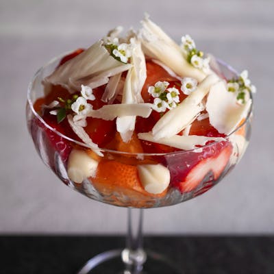 彩り豊かなデザートで驚きと楽しさを