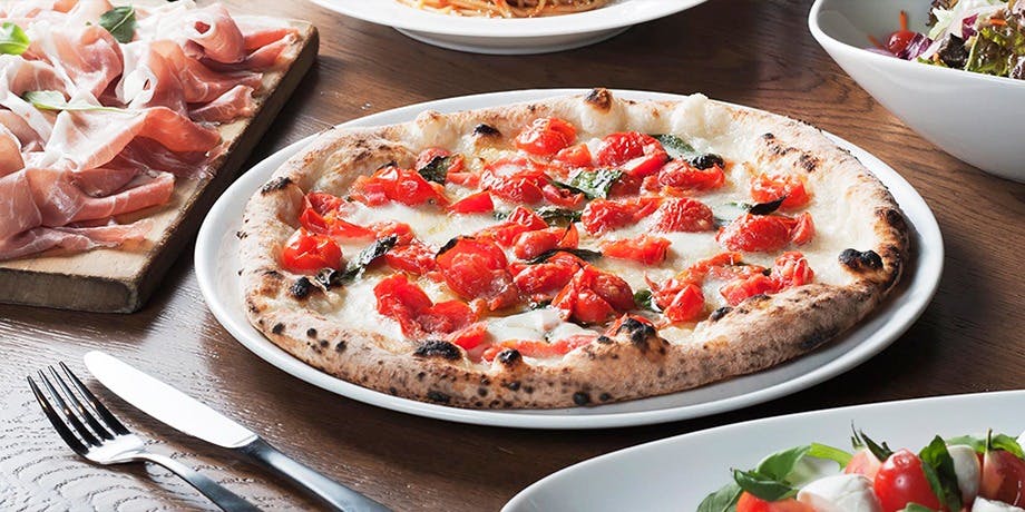 PIZZA SALVATORE CUOMO おもろまち店（ピッツァ サルバトーレ クオモ）
