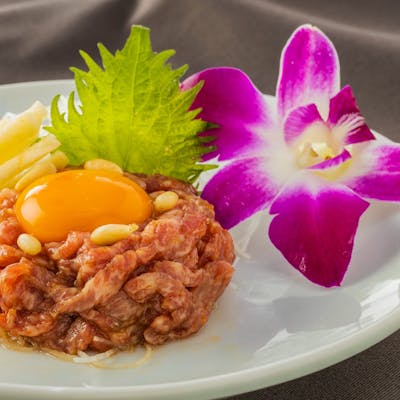 仙台牛の焼肉や黒毛和牛ユッケなど、こだわり抜いた肉を堪能