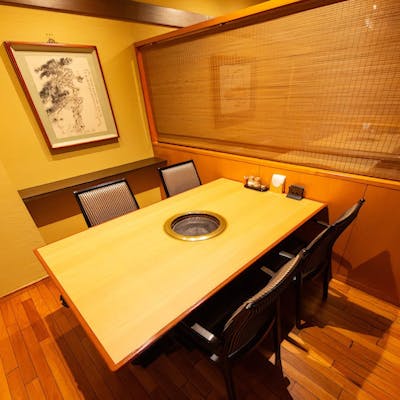 全席個室の2階席は