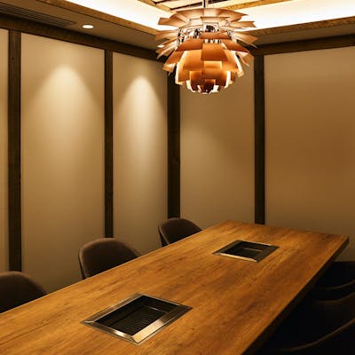 【隠れ家的空間】肩肘を張らずにくつろげる雰囲気の良い店内