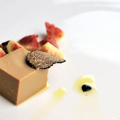 シェフが厳選した素材を駆使し、オリジナリティあふれるイタリア料理