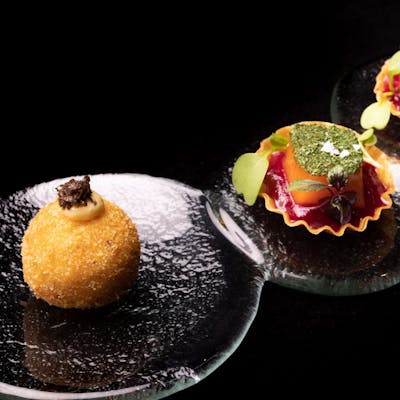 店名はカタルーニャ語で「お腹が空いた」