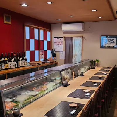 隠れ家的雰囲気の落ち着いた店内