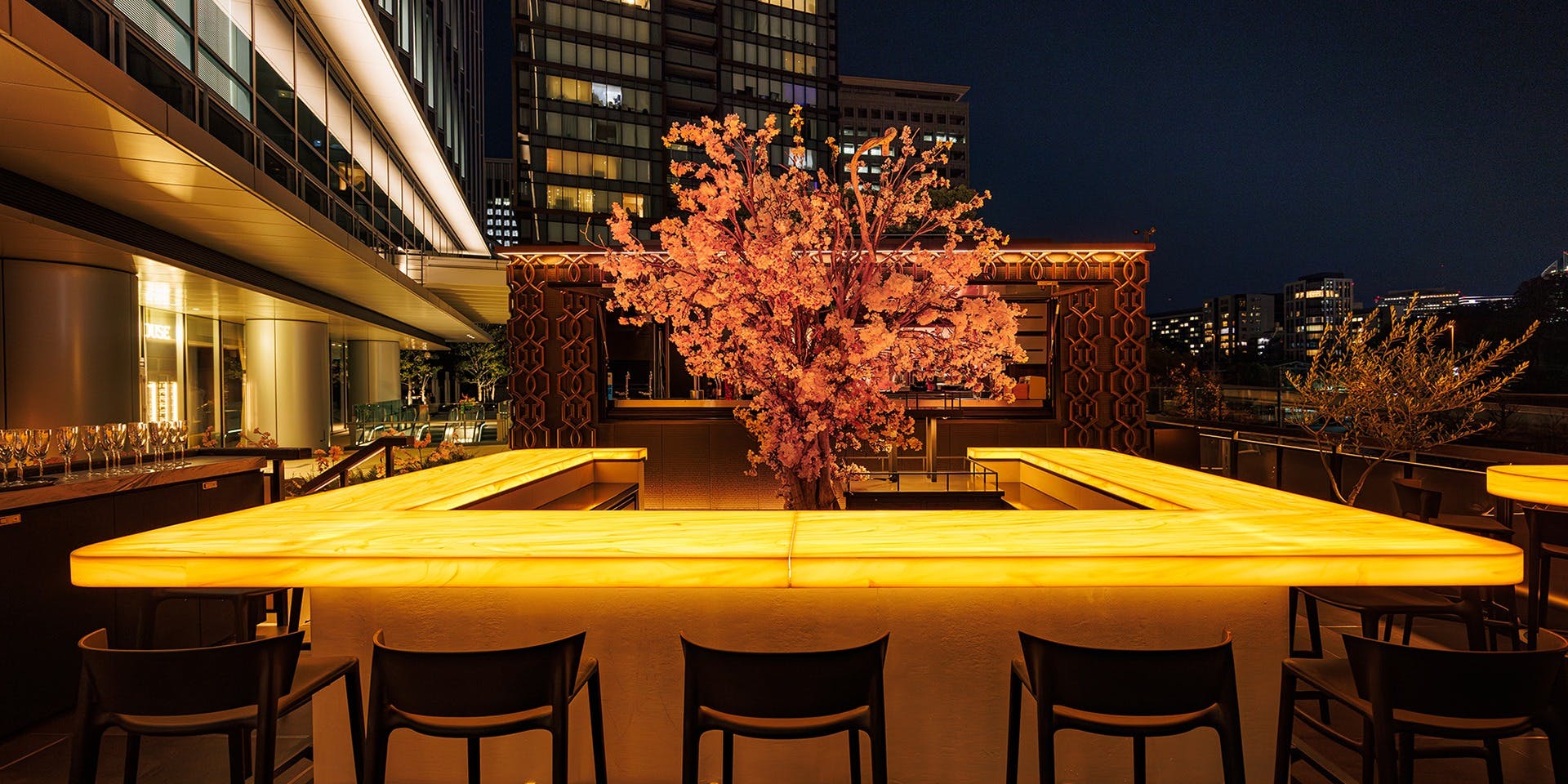 ベンジャミンテラスラウンジ (BENJAMIN TERRACE LOUNGE) - 画像1