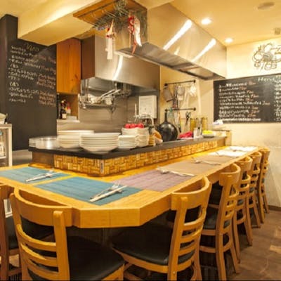 こだわりのカウンター作りたてをそのまま。