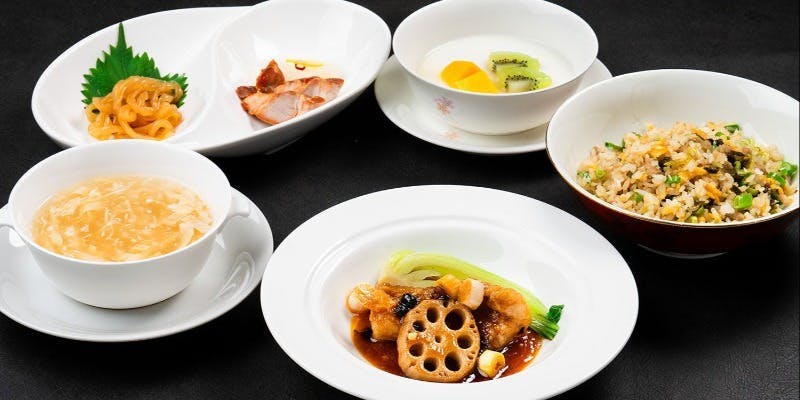 【12月】ランチ「ジャスミン」　白身魚の豆鼓（トウチ）煮込み　、高菜と挽肉のチャーハンなど全5品