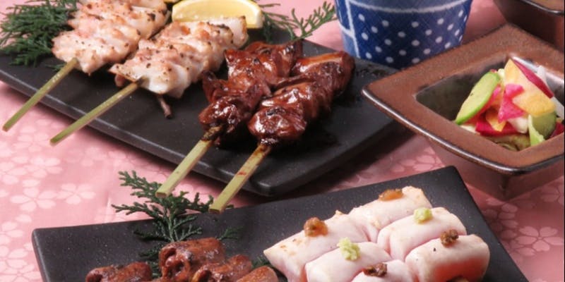 【鳥美庵コース】前菜から、こだわりの串焼6本、サラダ、〆の鶏そぼろご飯つきの充実コース