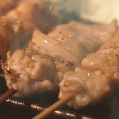 串には独自のオリジナルブランドの鶏肉を一部使用