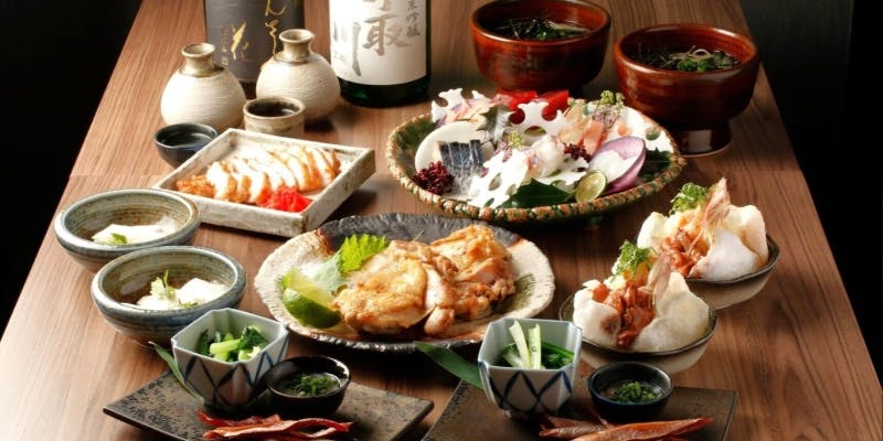 【全8品】産地直送の旬魚、炉端焼き、天ぷらが付いたおまかせコース