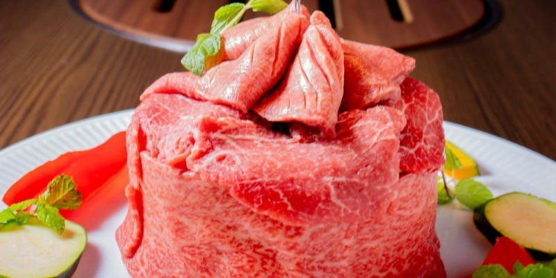 【特別な日に】アニバーサリーコース 焼肉盛り合わせ肉ケーキ＜2名様＞（2名様価格）