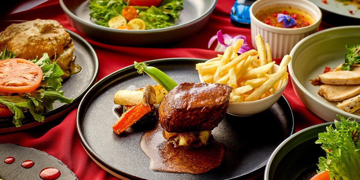 本格食事セット Restaurant 906 ブランチメニュー（11時30分開始） ランチ プラン