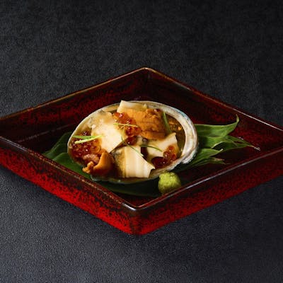 旬の食材を活かした割烹和食店。ビジネスランチから接待まで対応