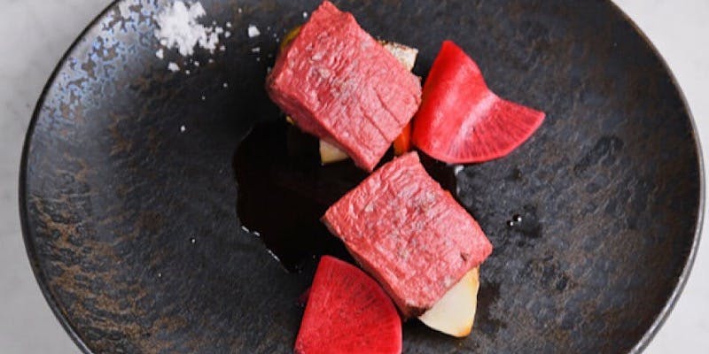 【Xmas2025】 山形県産 幸せを運ぶ牛 “幸生牛”の特別コース（2部制 17時30分～・20時～）