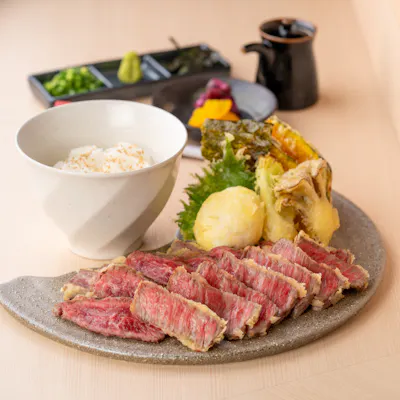 和牛サーロインぜいたく天丼