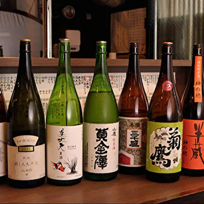 日本酒、焼酎、果実酒にこだわりアリ。一品料理も豊富です。