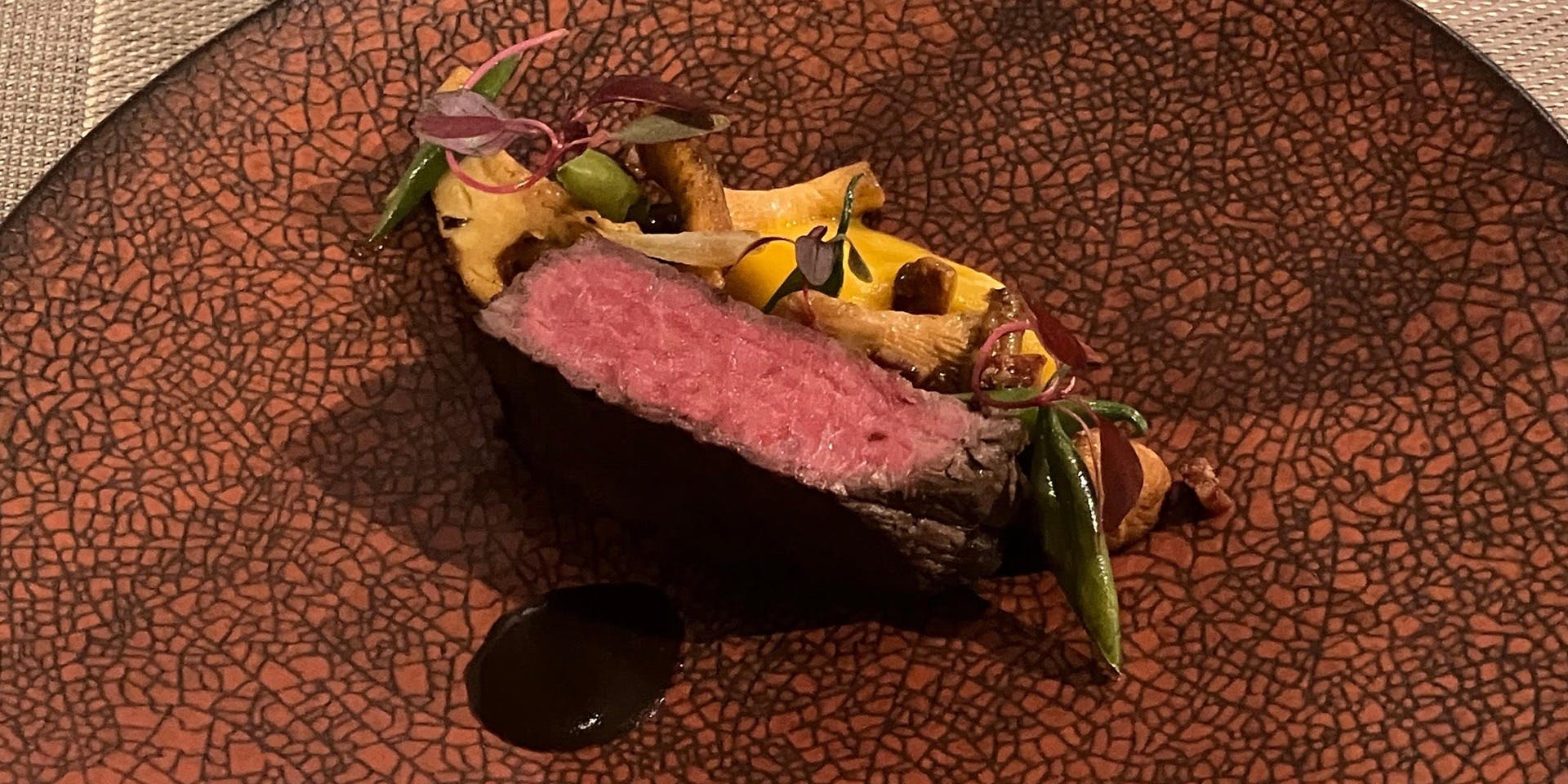 Bistro ni.ku.do 58℃（ビストロ ニクド ゴジュウハチド）