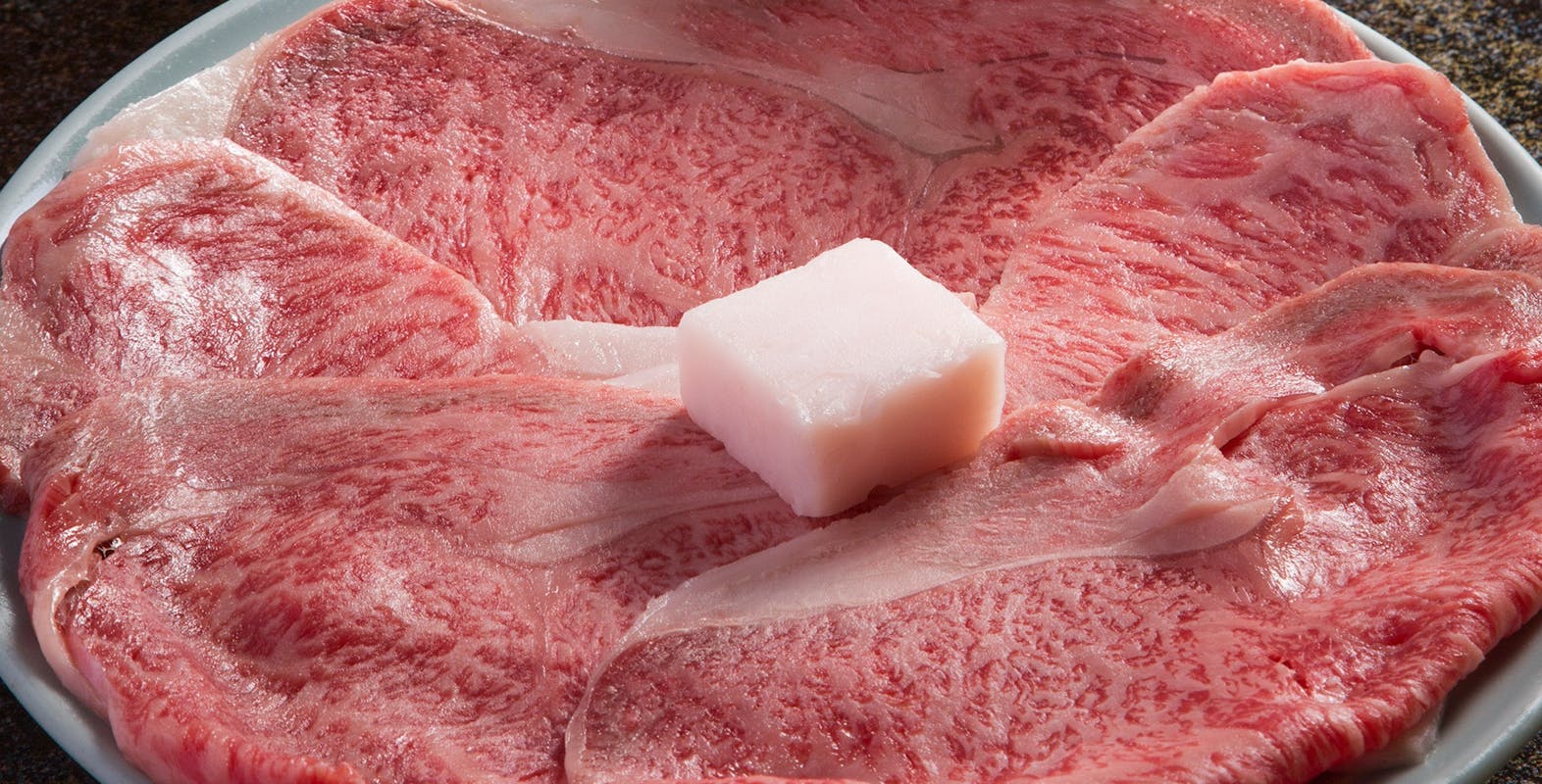 【ざわつく金曜日】牛銀本店(松阪市)牛しゃぶ水たき 牛肉VS豚肉究極の2択結果2025年10月31日 14 画像の説明