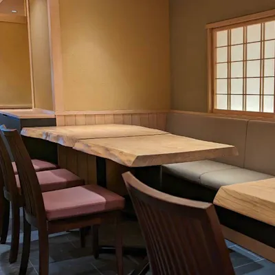 落ち着いた店内の雰囲気