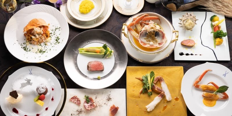 冬季限定【活松葉蟹コース】境港産の松葉蟹、黒毛和牛など全9品