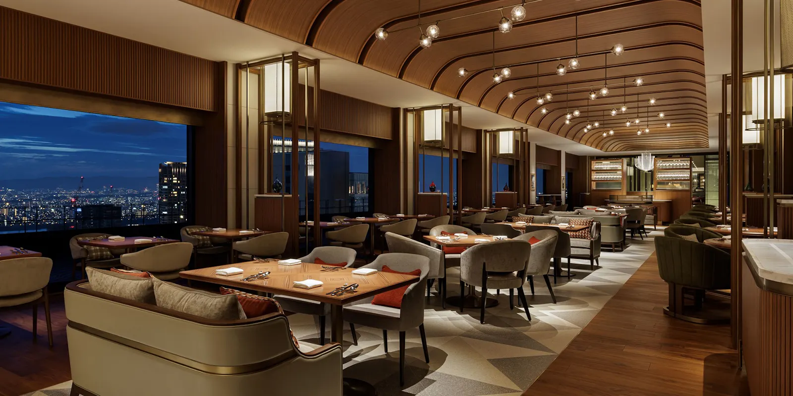 THE-MOMENT GRILL&DINING/大阪ステーションホテル、オートグラフ コレクション 1/5~2/28【3種類の料理】を選べる ...