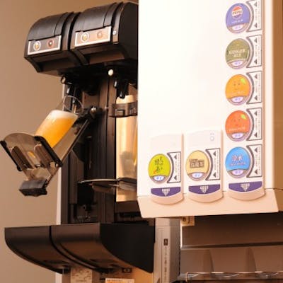 ドリンクはお好みの割り方でお楽しみいただけます