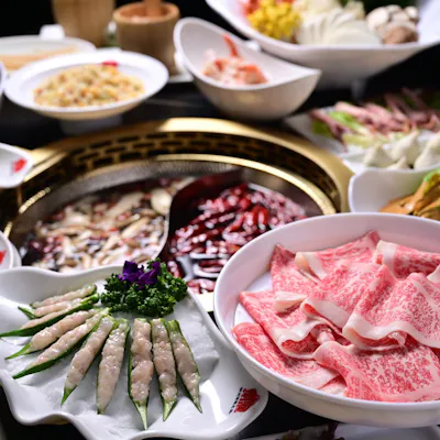 20種の食材とお好みのスープで楽しむコース