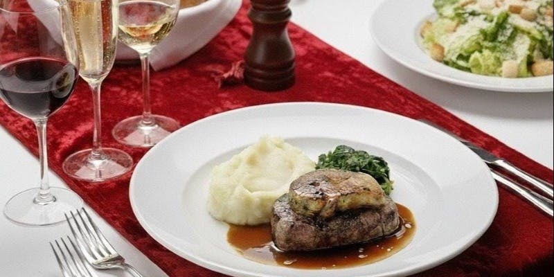 フィレステーキ・フォアグラ・食後のデザート含む全8品＋飲み放題（10/1～）