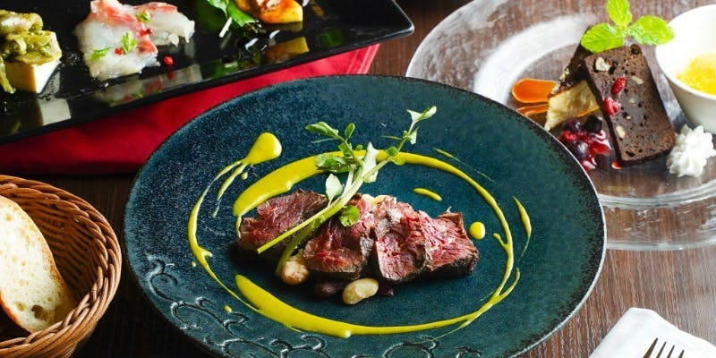 【クラシックランチコース】ハラミステーキやデザート、自慢の料理を堪能できる全6品！＋ワンドリンク付き