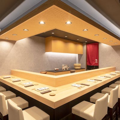 頂点を極めた江戸前鮨を個室で堪能