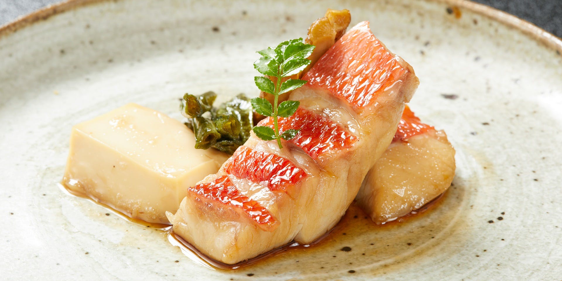 寿し 吉田（すし よしだ）