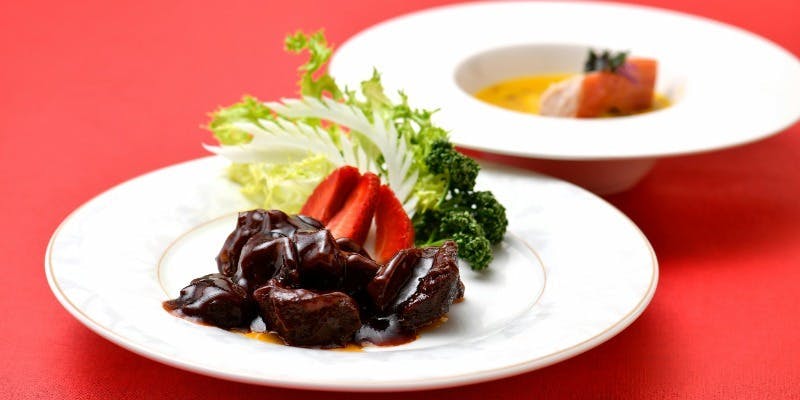 【翡翠コース】状元特製フカヒレ姿の煮込み 北京ダックなど全9品