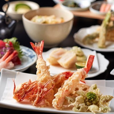 新感覚の天ぷら。ギリシャを感じる一品