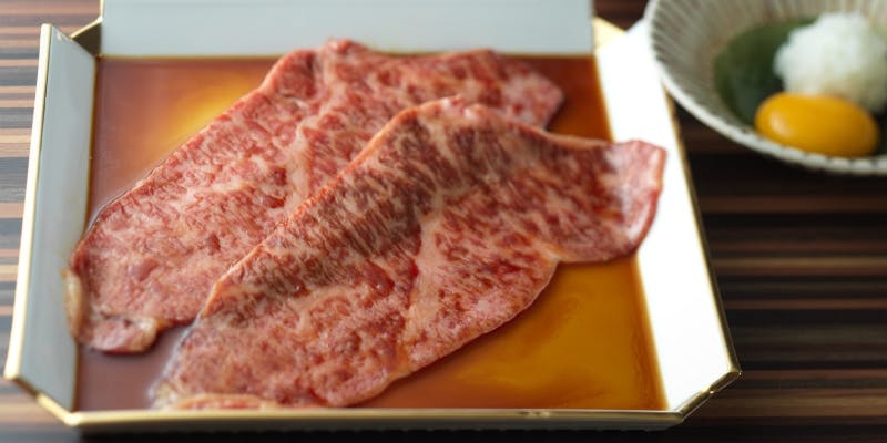 厳選肉と旬食材の一品料理を味わうお任せセット　12100円