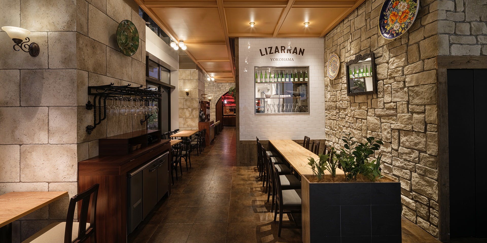 横浜の関西人 横浜一高いクラブハウスで“音楽×夜景”のコラボレーションを楽しむDJ