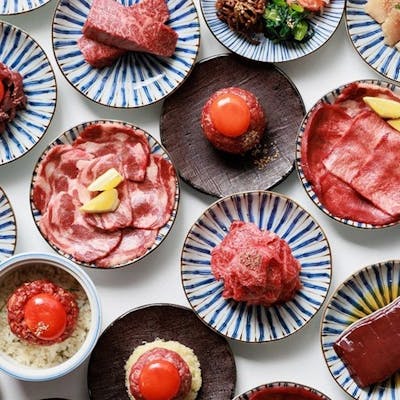 看板メニュー、舐めるほどウマい肉のなめろう3種盛り