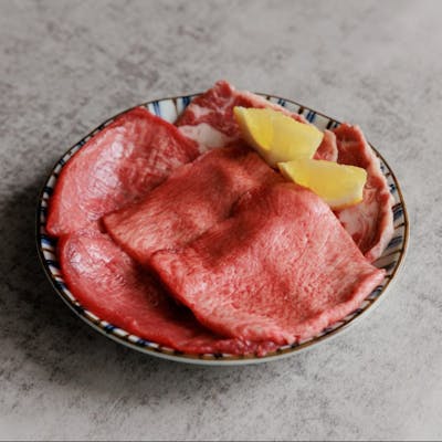 とろける黒毛和牛のタンを堪能