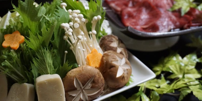 【寄せ鍋コース】魚介、京豚、鶏をふんだんに使用した鍋でほっこり。冬のご宴会にぜひ