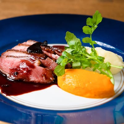 ソムリエ厳選のワインもご用意