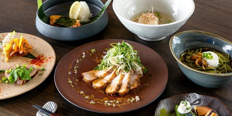 【幽玄 Yu－gen】Wメインとデザート付きの創作和食＋乾杯酒＆ドリンクバー付き