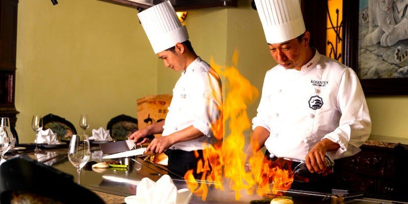 【ぐる・ゴチ記念コース 第2弾】タラバ蟹・フォアグラ・かつべ和牛の名物ハンバーグ！＋乾杯シャンパン付き