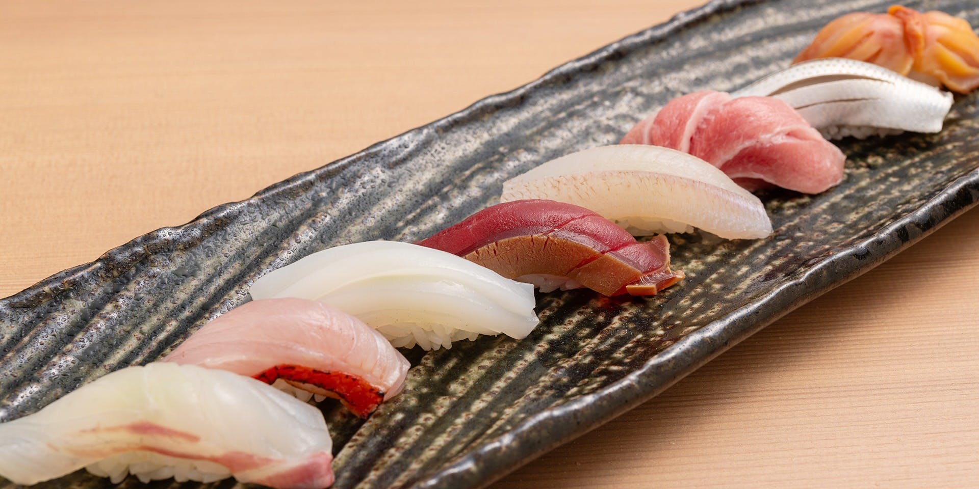 インザ寿司 ゼックスウエスト 炙り焼き＆寿司 アン （XEX WEST / aburiyaki