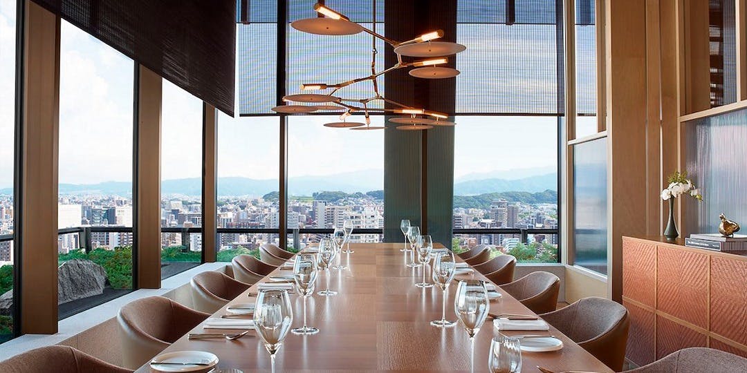 Viridis／ザ・リッツ・カールトン福岡 【席のみ予約】お料理は当日お